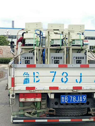 五征集團(tuán)設(shè)備發(fā)貨現(xiàn)場